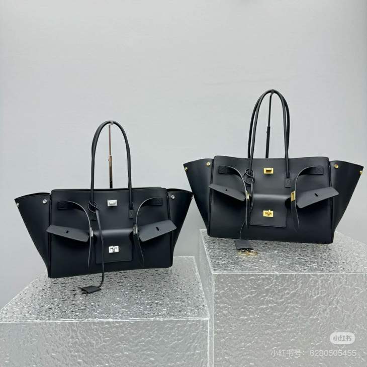 Picture of Balenciaga Handbags _SKUfw178154090fw